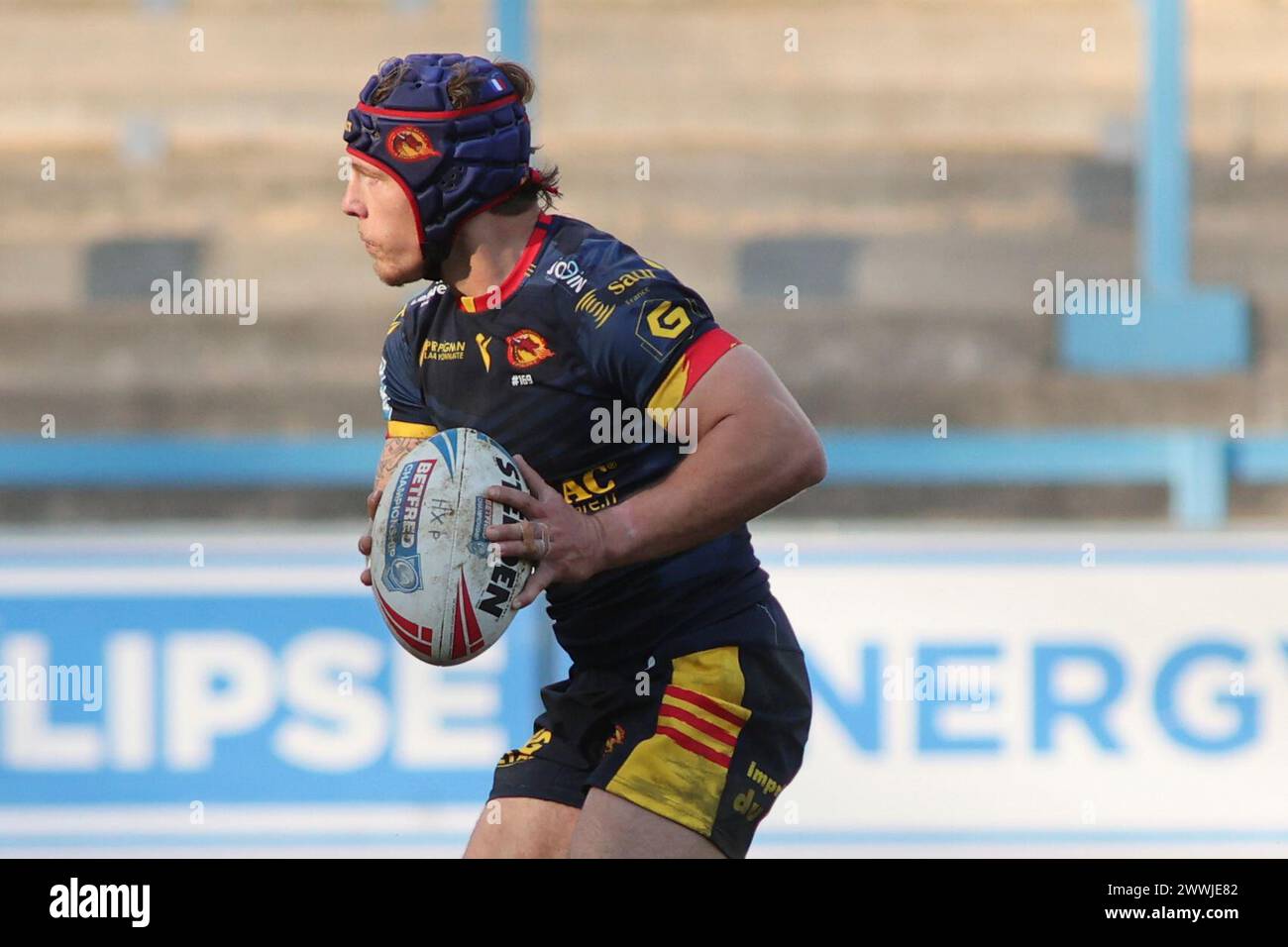 Halifax, Regno Unito. 24 marzo 2024. The Shay Stadium, Halifax, West Yorkshire, 24 marzo 2024. Betfred Challenge Cup Halifax Panthers vs Catalani Draghi Tho Fages of Catalans Dragons Credit: Touchlinepics/Alamy Live News Foto Stock