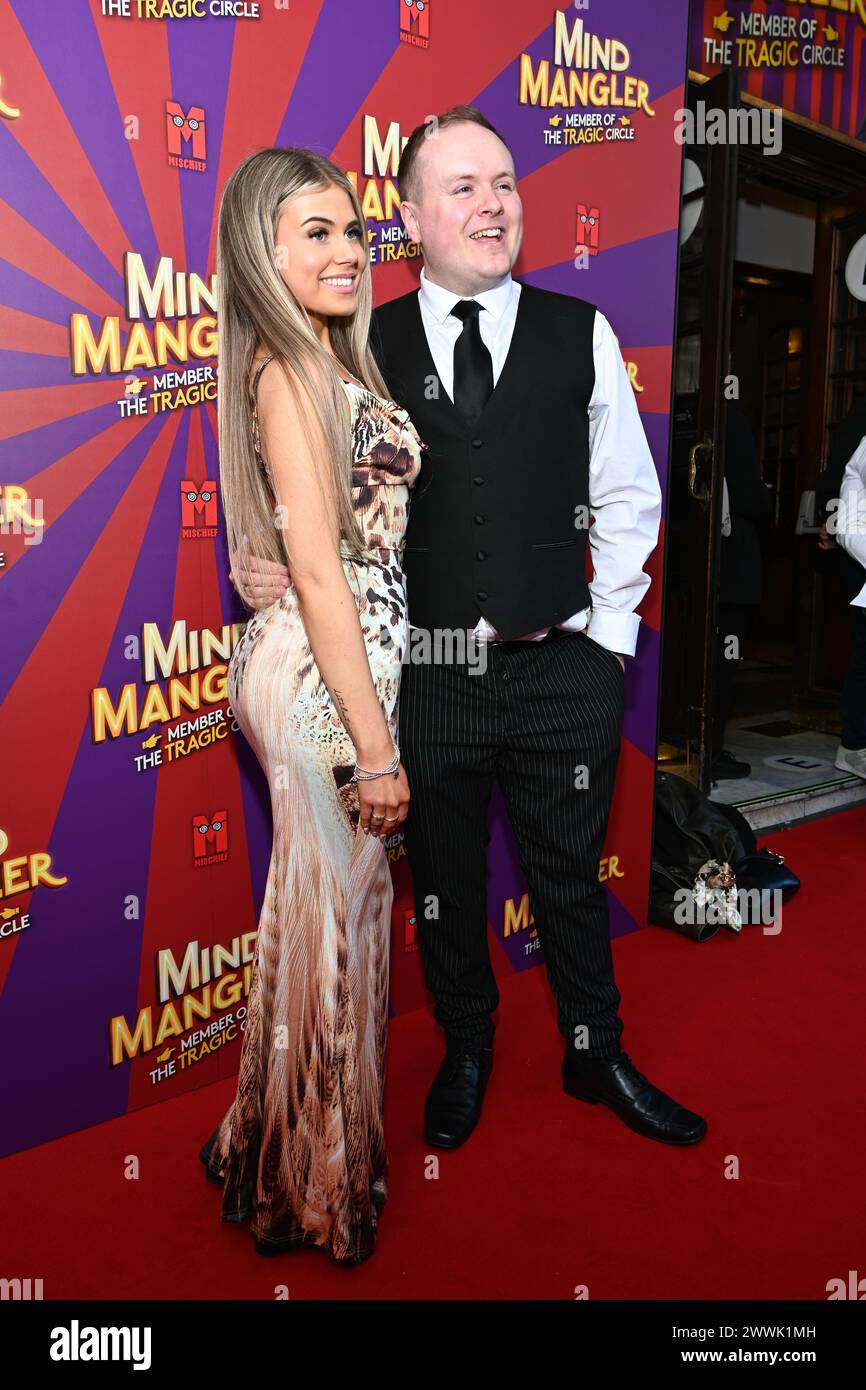 Londra, Regno Unito. 24 marzo 2024. Fratello e sorella mia o'Bree e Perry o'Bree partecipano all'esibizione di gala di Mind Mangler: Member of the Tragic Circle all'Apollo Theatre, Londra, Regno Unito. Credito: Vedi li/Picture Capital/Alamy Live News Foto Stock
