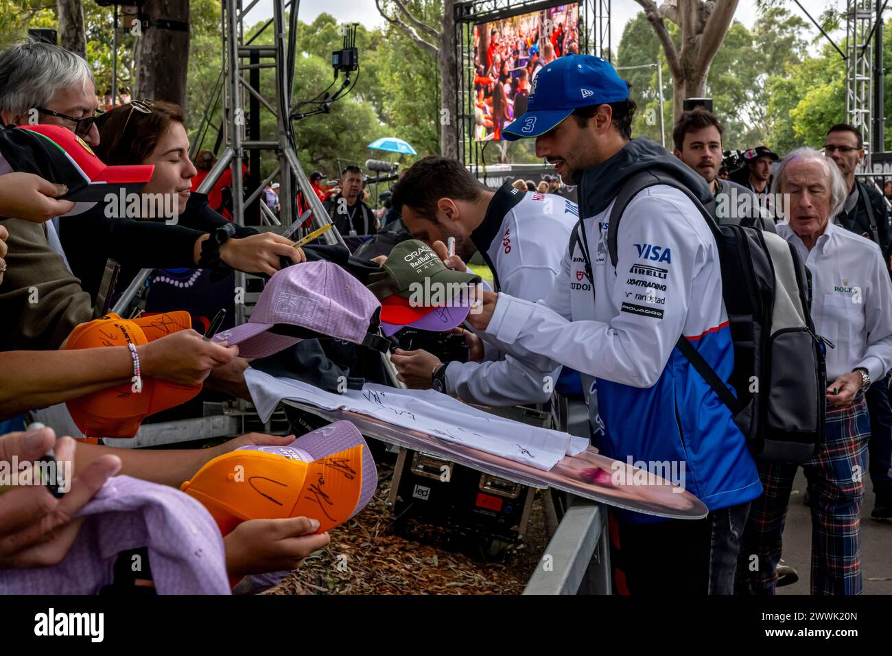 Melbourne, Australia, 23 marzo, Daniel Ricciardo, dall'Australia gareggia per il Visa Cash App RB F1 Team. Qualifica, terzo round del campionato di Formula 1 2024. Crediti: Michael Potts/Alamy Live News Foto Stock