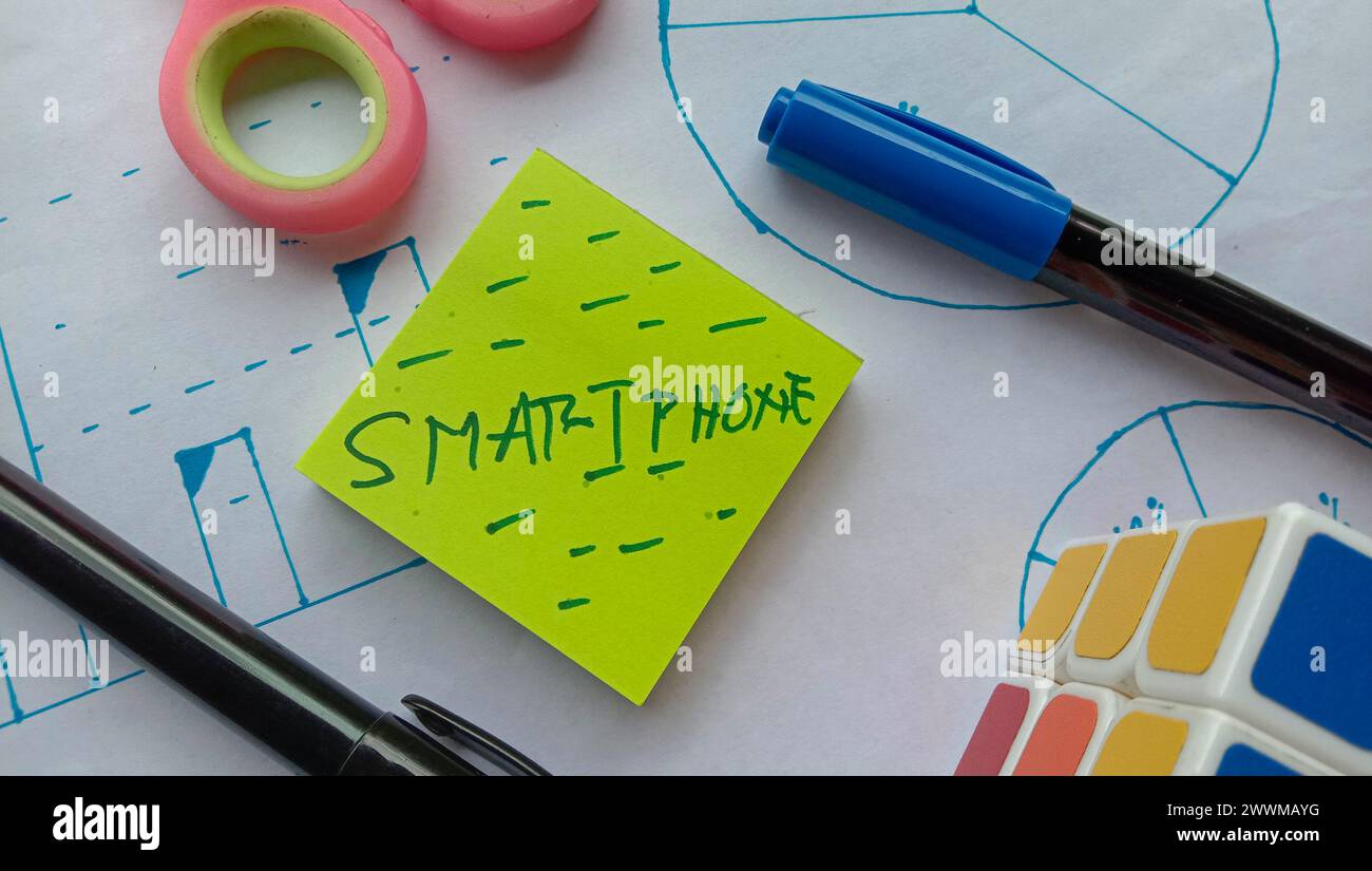 Foto con tema aziendale con testo che legge "smartphone" Foto Stock