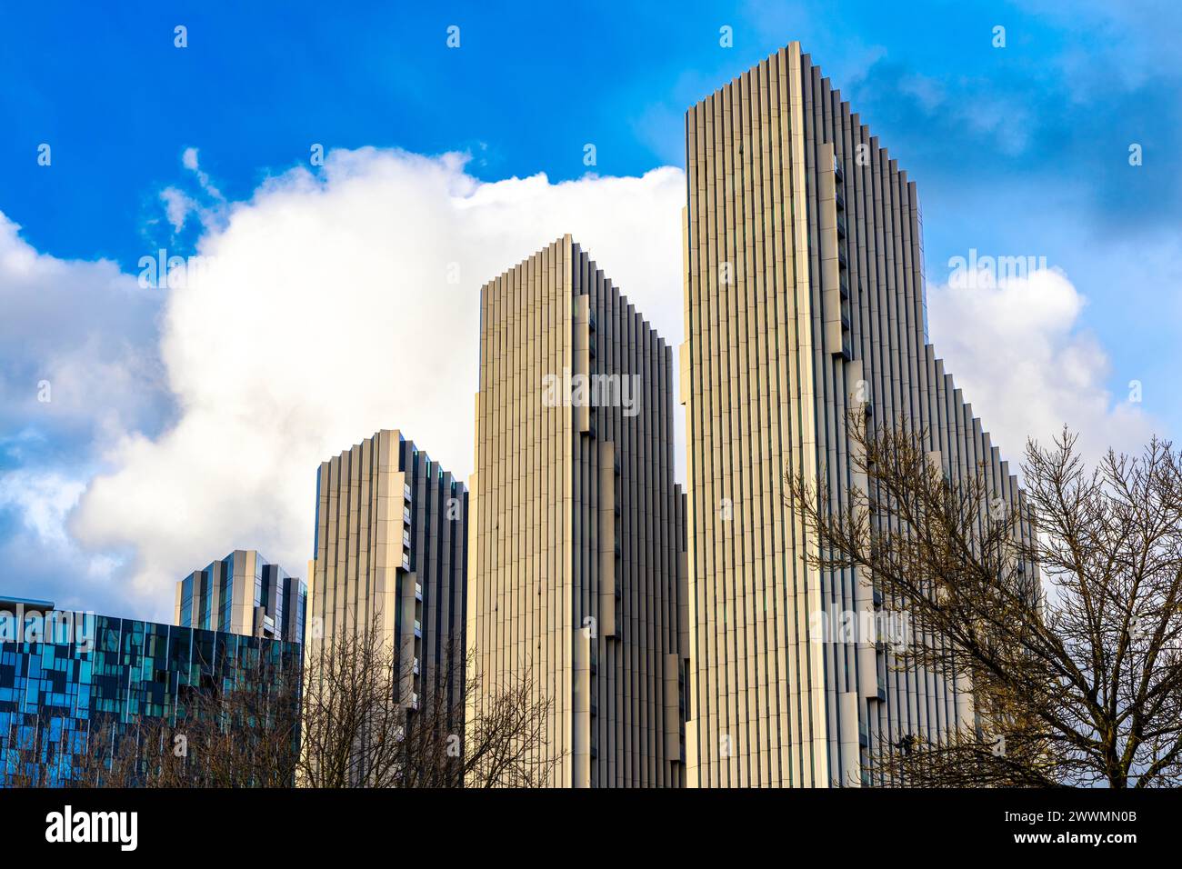 Edifici a torre Upper Riverside a North Greenwich, Londra, Inghilterra Foto Stock
