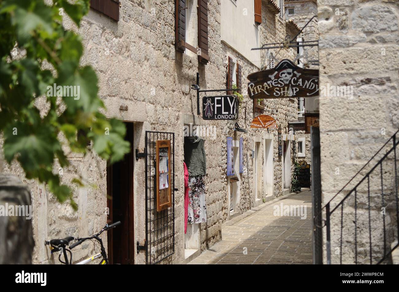 La città vecchia di Budva in Montenegro-città balcanica Foto Stock