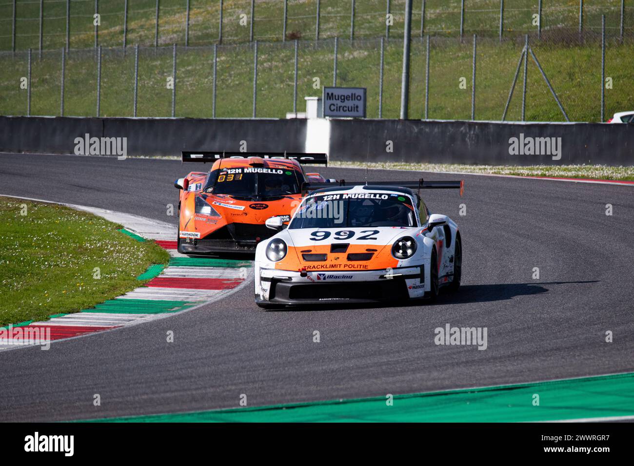 Circuito del Mugello, Italia 24/03/2024 - 12h Mugello, serie 24H. Gara parte 2. PILOTA in azione su pista. Foto: Fabio Pagani/Alamy Live News Foto Stock