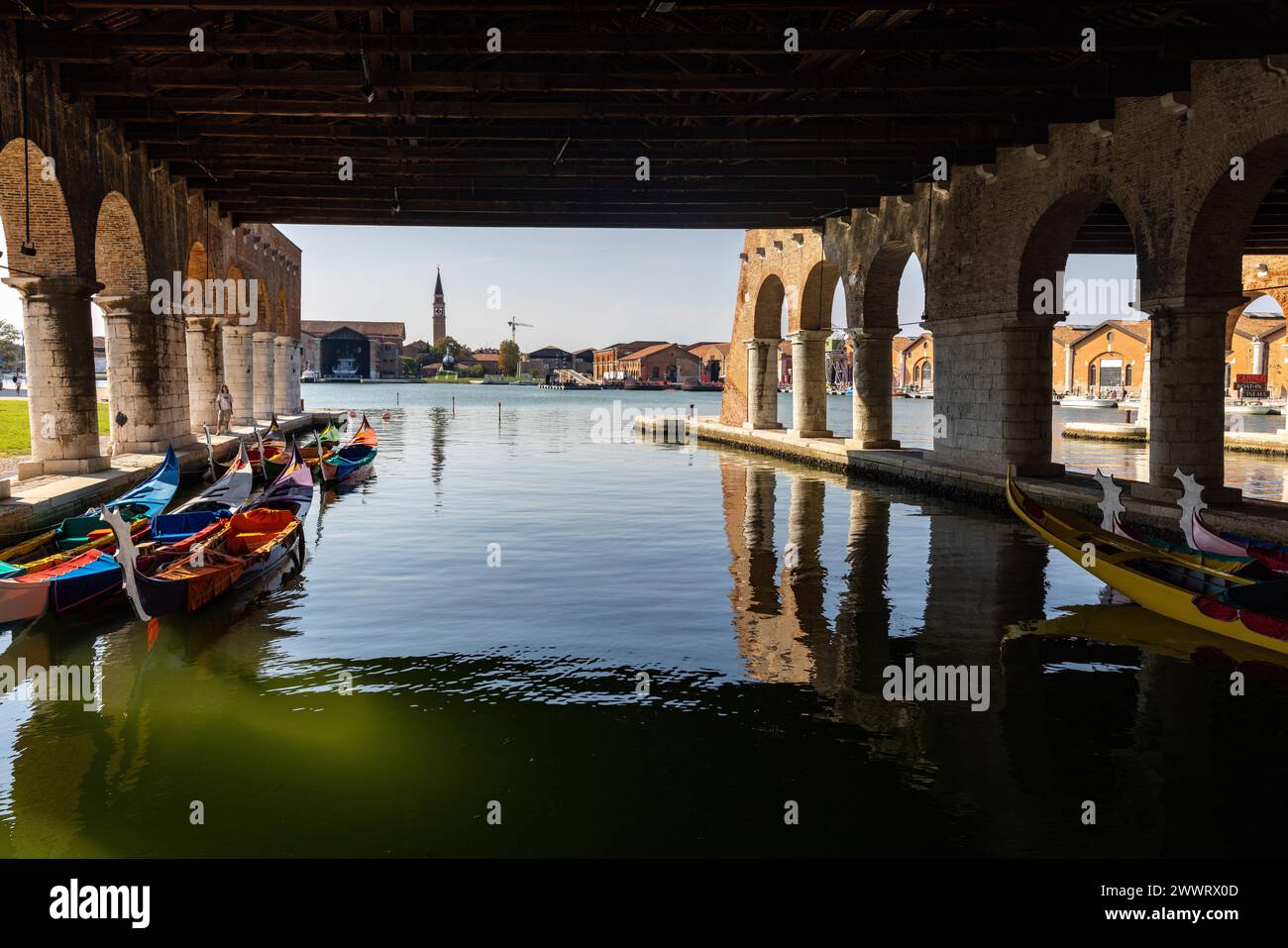 Venezia, Italia - l'Arsenale di Venezia. Il Gaggiandre, due magnifici cantieri navali costruiti tra il 1568 e il 1573 su alcuni disegni attribuiti a Jacopo sa Foto Stock