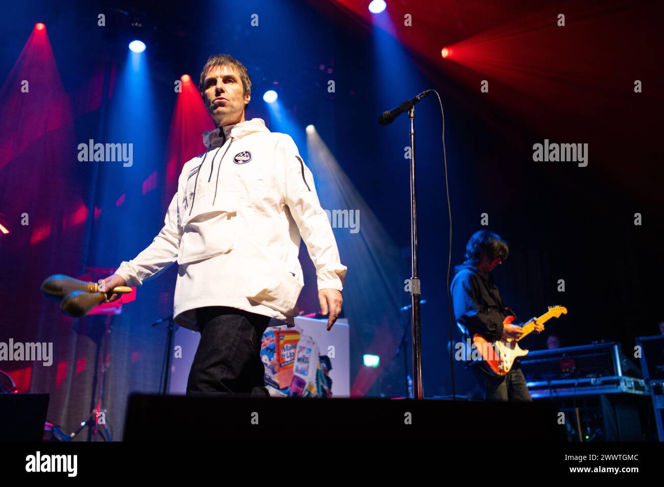 Londra, Regno Unito. 25 marzo 2024. Liam Gallagher e John Squire sul palco dell'O2 Forum Kentish Town, Londra. Crediti: John Barry/Alamy Live News Foto Stock
