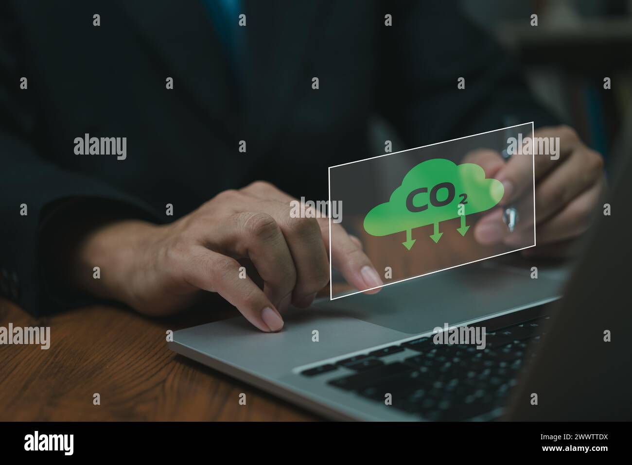 riduzione energia gas carbonio co2 innovazione rinnovabile neutro a effetto serra e concetto zero business netto Foto Stock