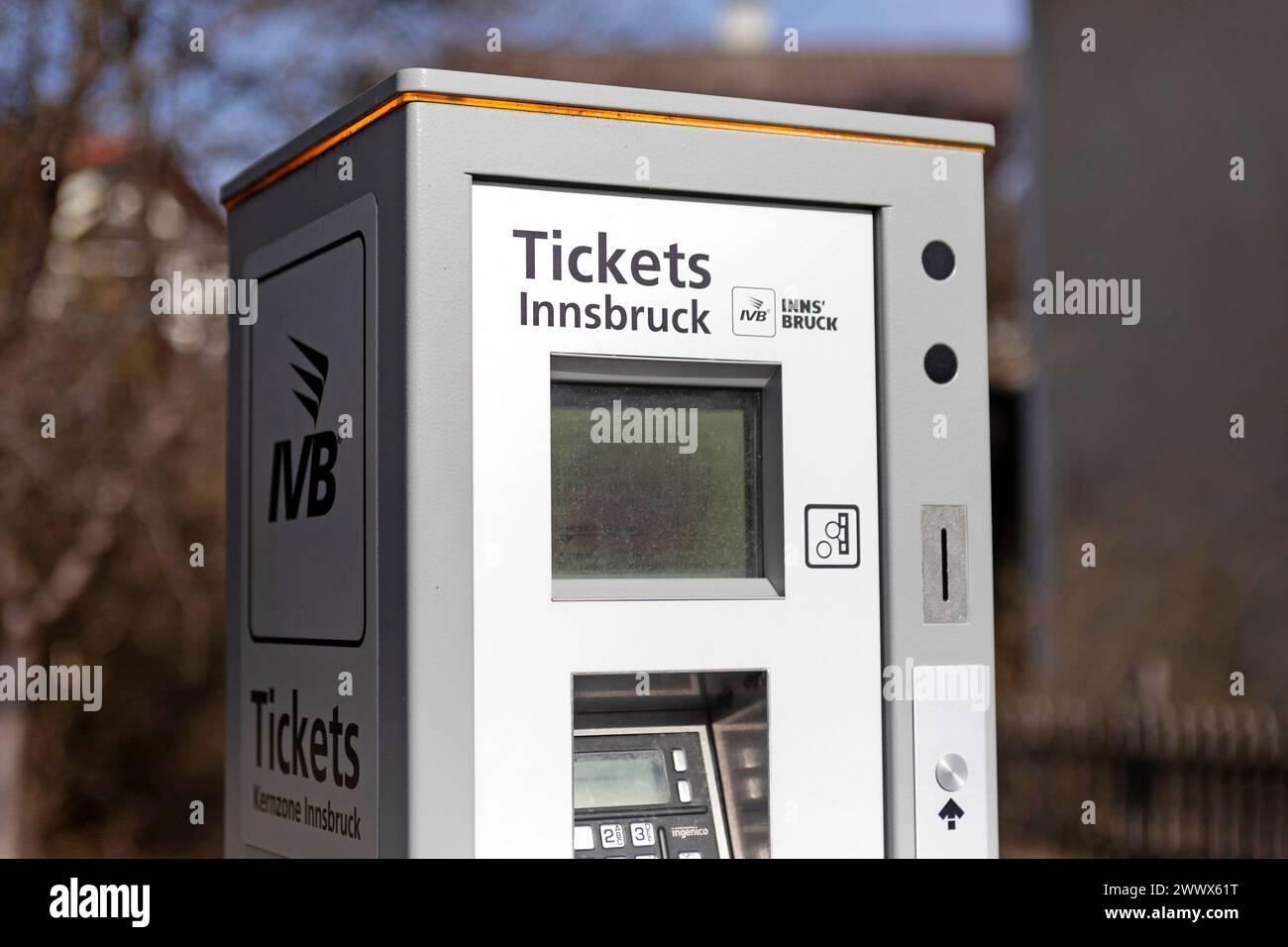 IBV, Innsbrucker Verkehrsbetriebe, Ticket Machine Innsbruck, Tirolo, Austria Foto Stock