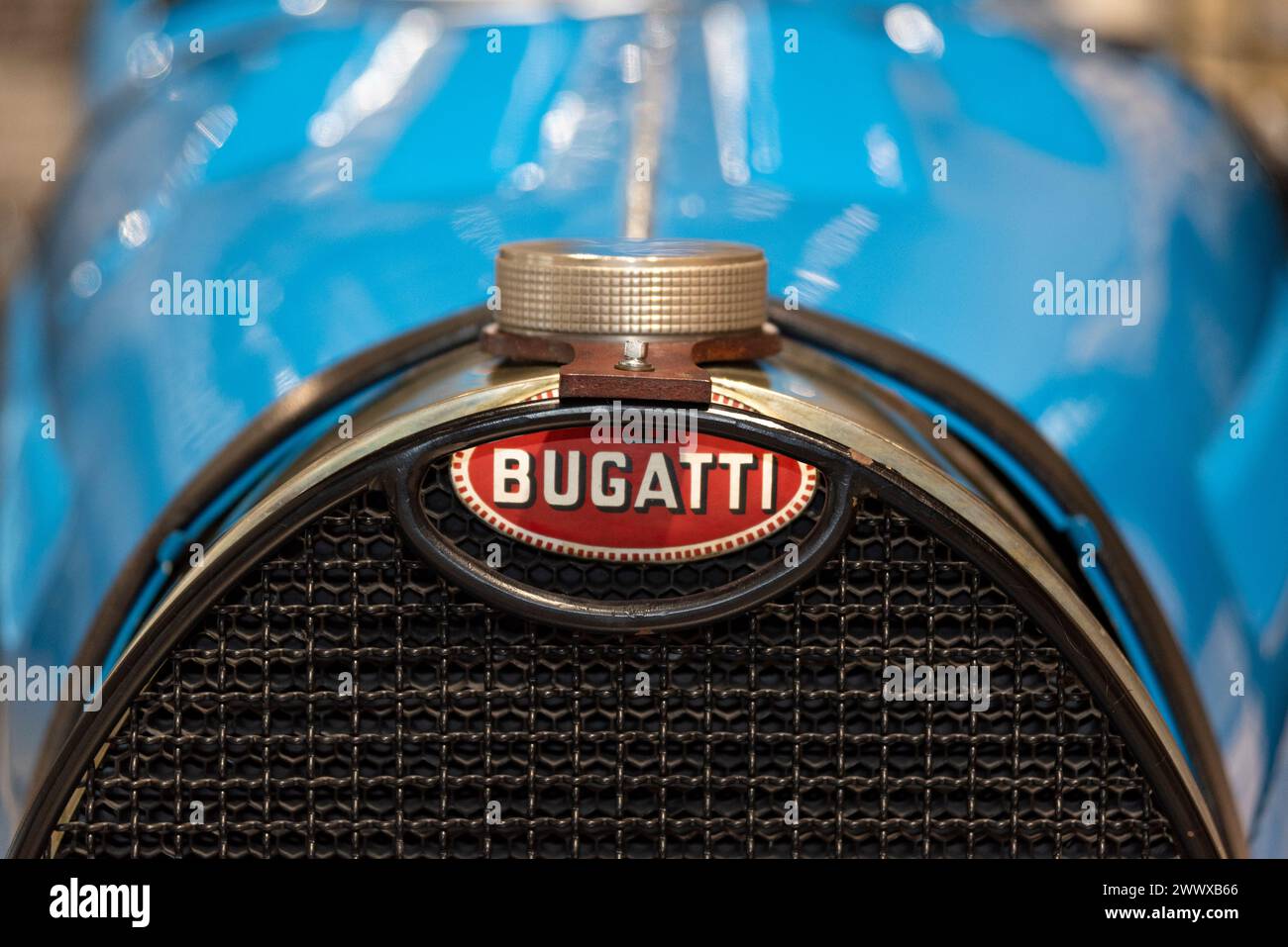 Oyama-cho, Sunto-gun, Shizuoka, Giappone - 27 marzo 2023: Logo Bugatti Type 35B, anno modello 1926, Paese Francia. Foto Stock