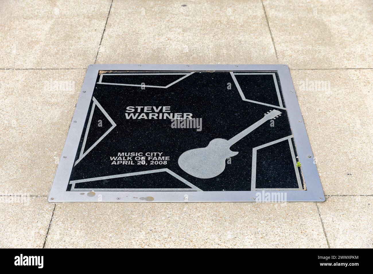 Nashville, Tennessee - 15 marzo 2024: Steve Wariner è la star della Music City Walk of Fame di Nashville, Tennessee Foto Stock