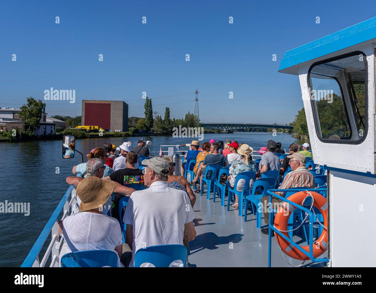 Ponte superiore di un'escursione a vapore sulla Sprea, Berlino-Treptow, Germania Foto Stock