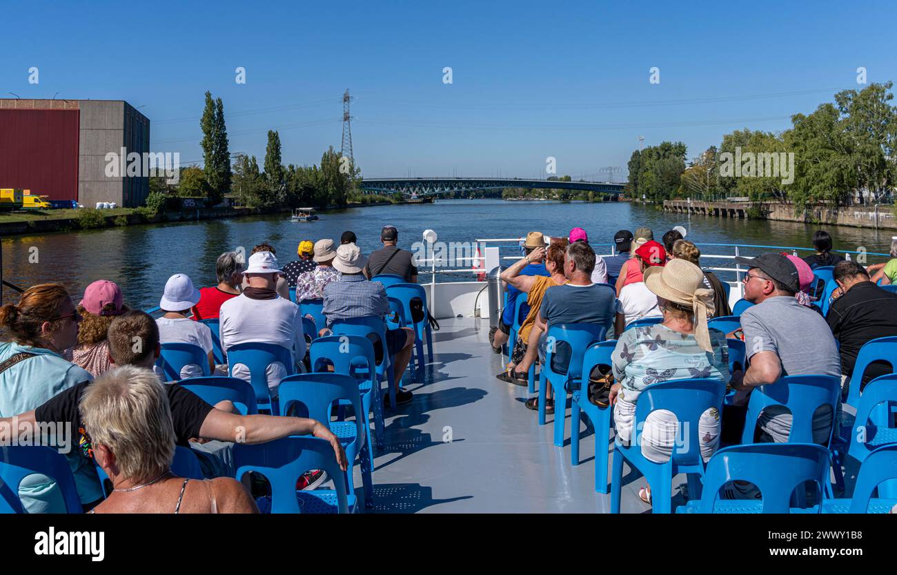 Ponte superiore di un'escursione a vapore sulla Sprea, Berlino-Treptow, Germania Foto Stock