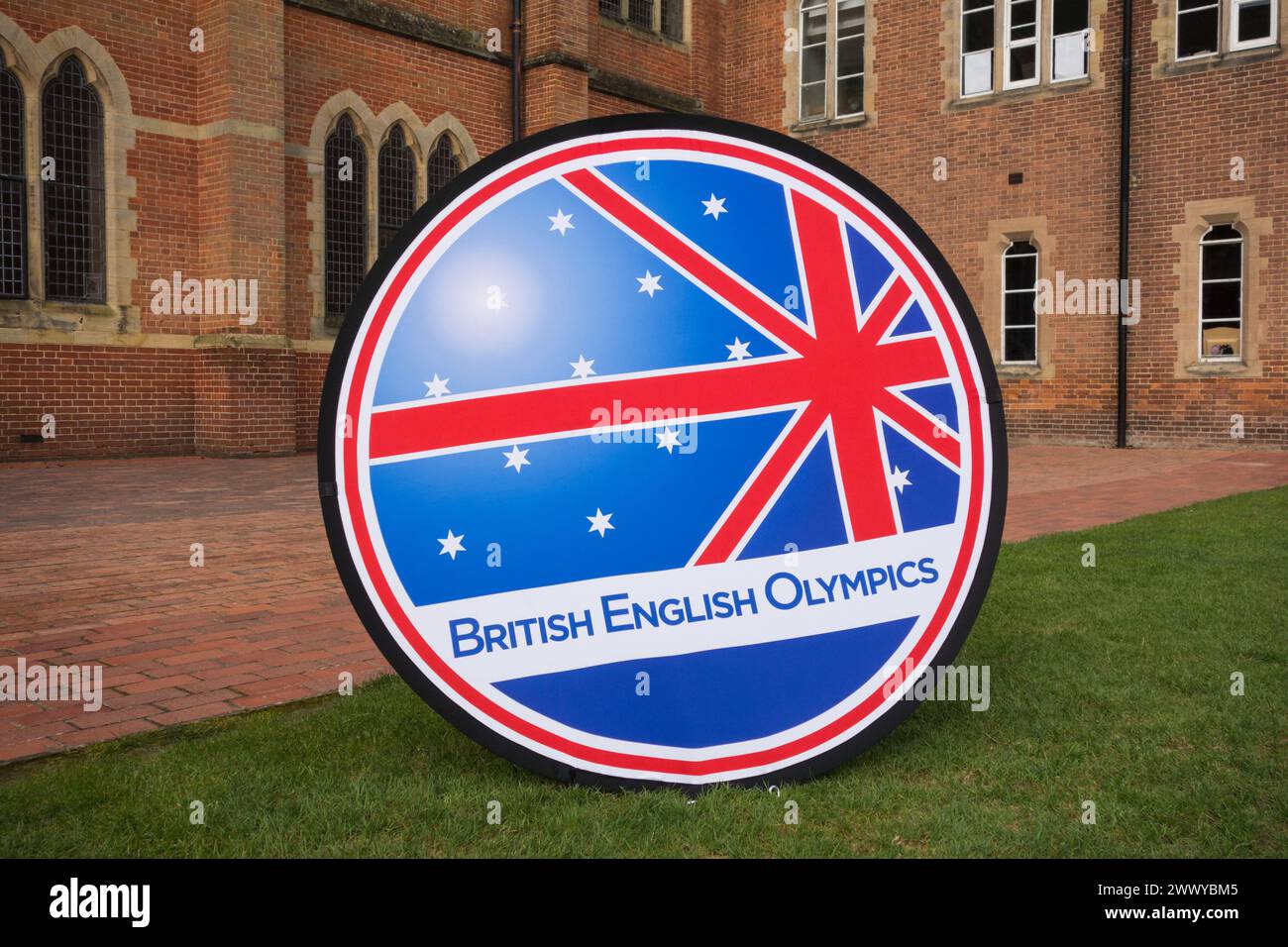 Primo piano del logo British English Olympics dell'Oxford International Education Group Foto Stock