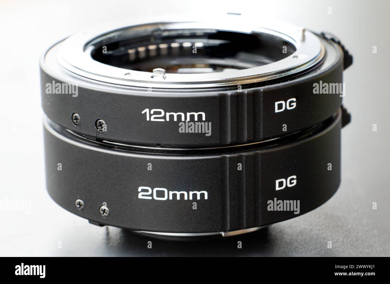 Bruxelles, Belgio, 14 marzo 2024 - Set tubo di prolunga automatico per macrofotografia Foto Stock