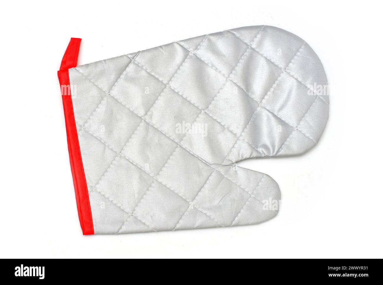 guanti resistenti al calore guanti per uso domestico isolati su bianco. Foto di alta qualità Foto Stock