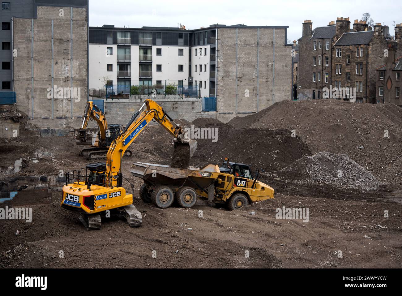 JCB sta lavorando su un cantiere nell'ex edificio della RBS in Dundas Street nella New Town di Edimburgo. Foto Stock