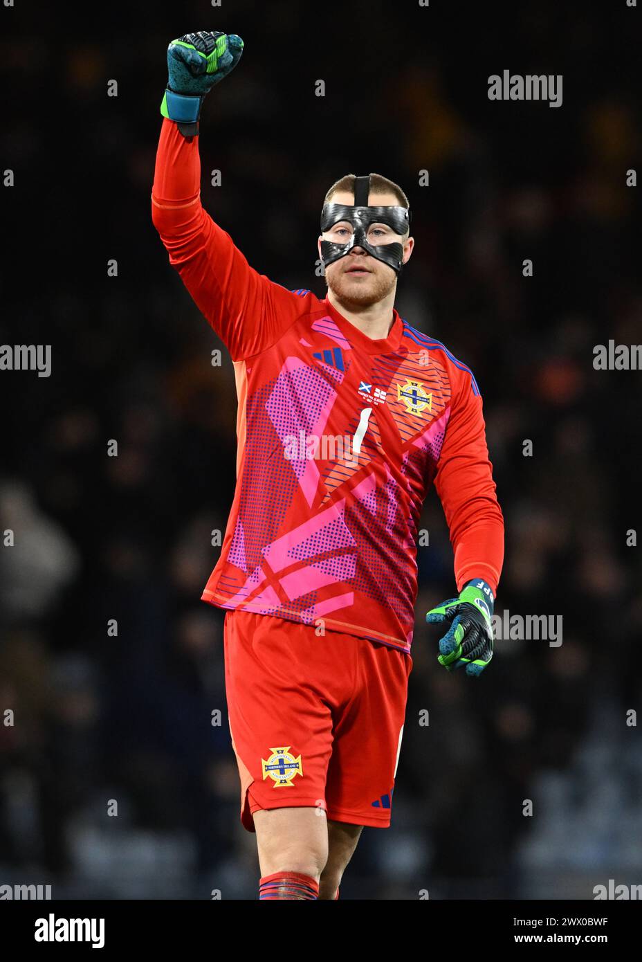 Glasgow, Regno Unito. 26 marzo 2024. Bailey Peacock-Farrell dell'Irlanda del Nord durante l'amichevole internazionale a Hampden Park, Glasgow. Il credito per immagini dovrebbe essere: Neil Hanna/Sportimage Credit: Sportimage Ltd/Alamy Live News Foto Stock