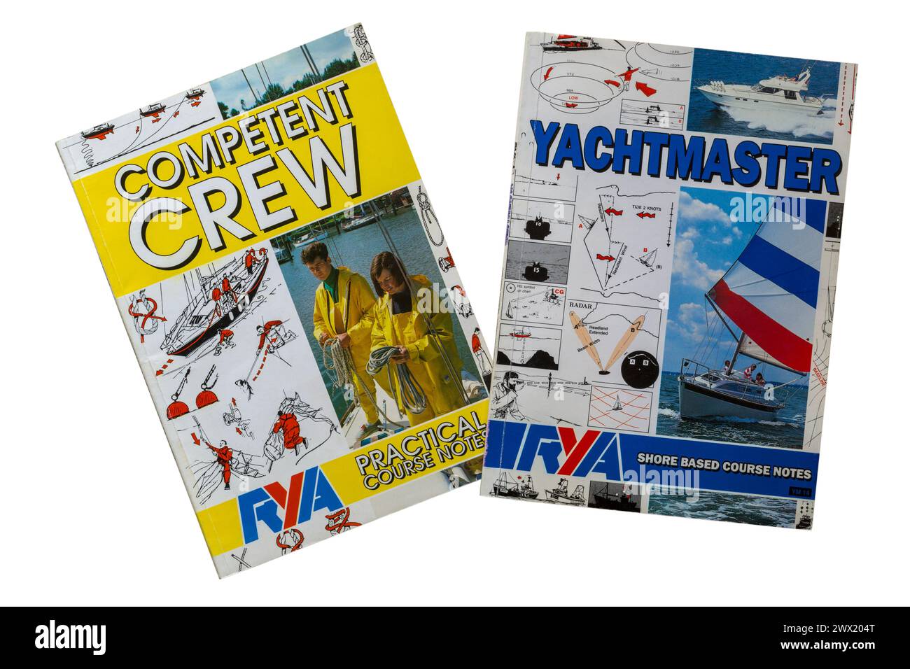 Personale competente e opuscoli Yachtmaster RYA libri isolati su sfondo bianco Foto Stock