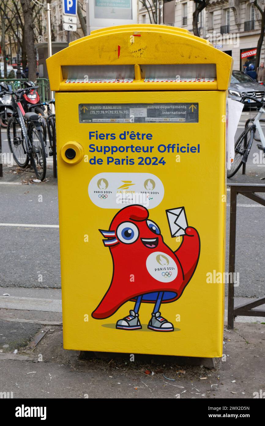 MAILBOX LA POSTE OLYMPIC PHRYGE PARIS OLYMPIC GAMES 2024 Foto Stock