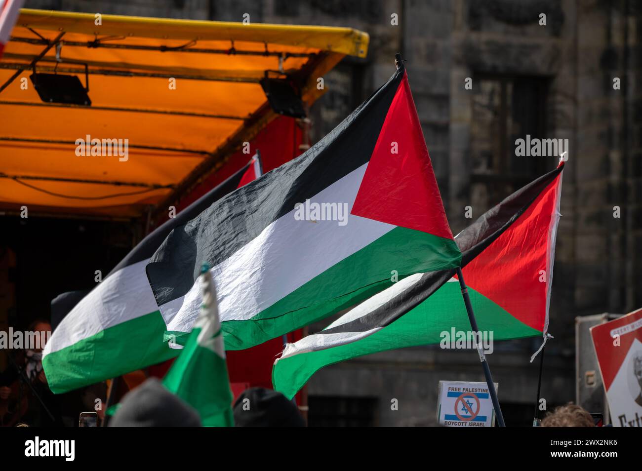 Primo piano delle bandiere palestinesi ad Amsterdam Paesi Bassi 23-3-2024 Foto Stock