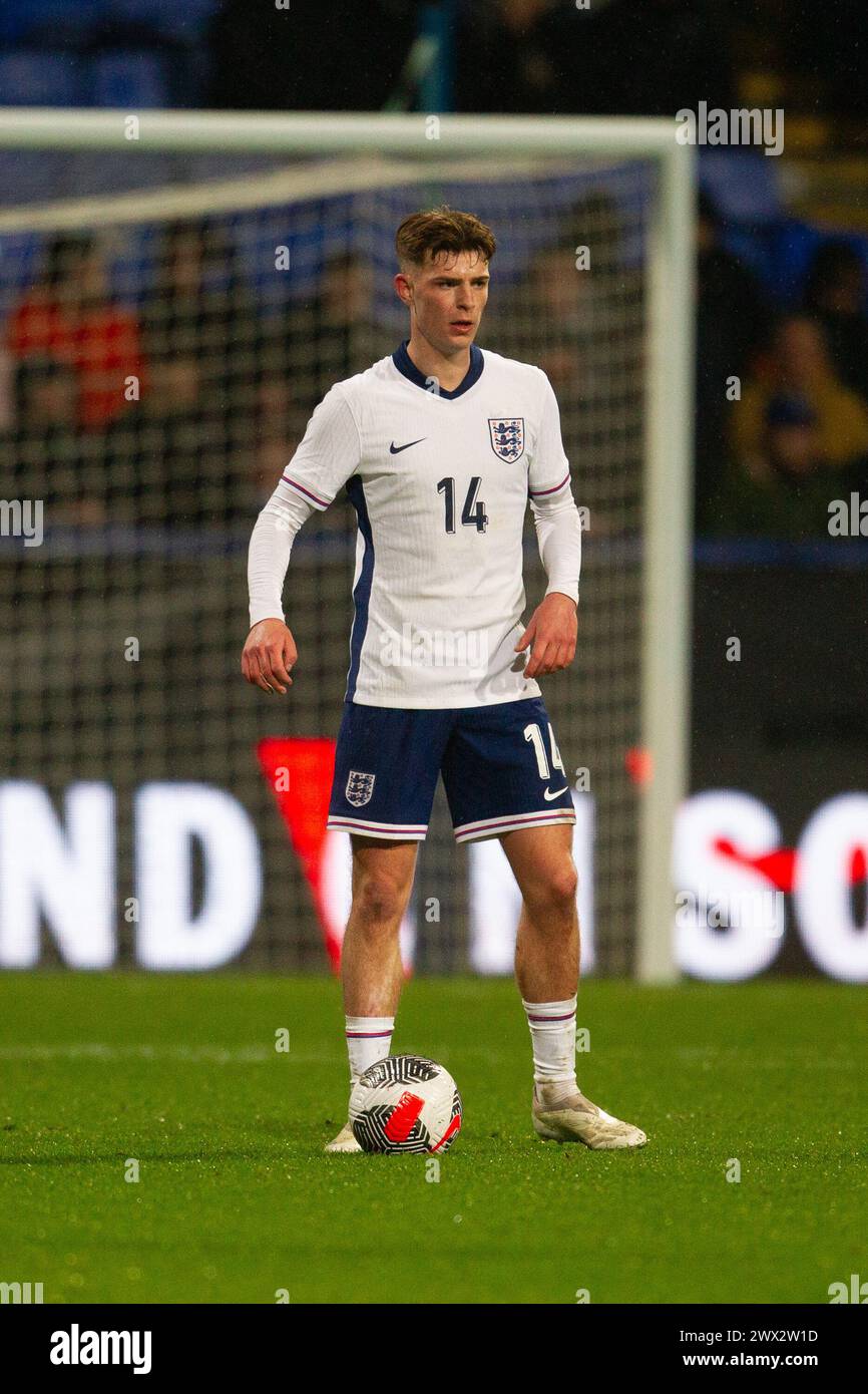 Bolton, Regno Unito. 26 marzo 2024. Alex Scott dell'Inghilterra durante la partita di qualificazione al Campionato europeo Under-21 2025 tra Inghilterra U21 e Lussemburgo U21 al Toughsheet Community Stadium il 26 marzo 2024 a Bolton, Inghilterra. (Foto di Richard Ault/phcimages.com) credito: PHC Images Ltd/Alamy Live News Foto Stock