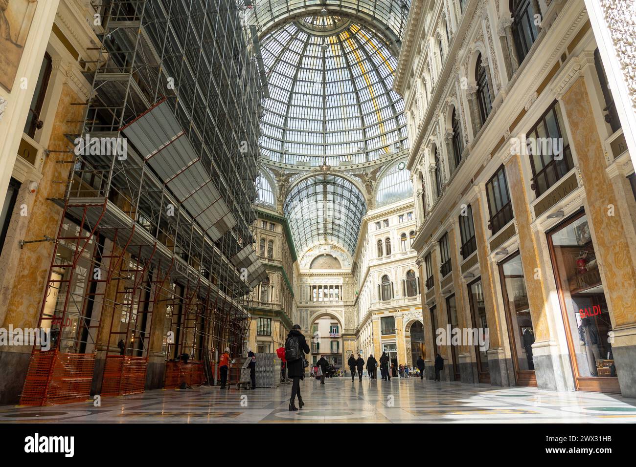 Galleria Umberto i con soffitto circolare e tetto, Napoli-Italia.03-03-2024 Foto Stock