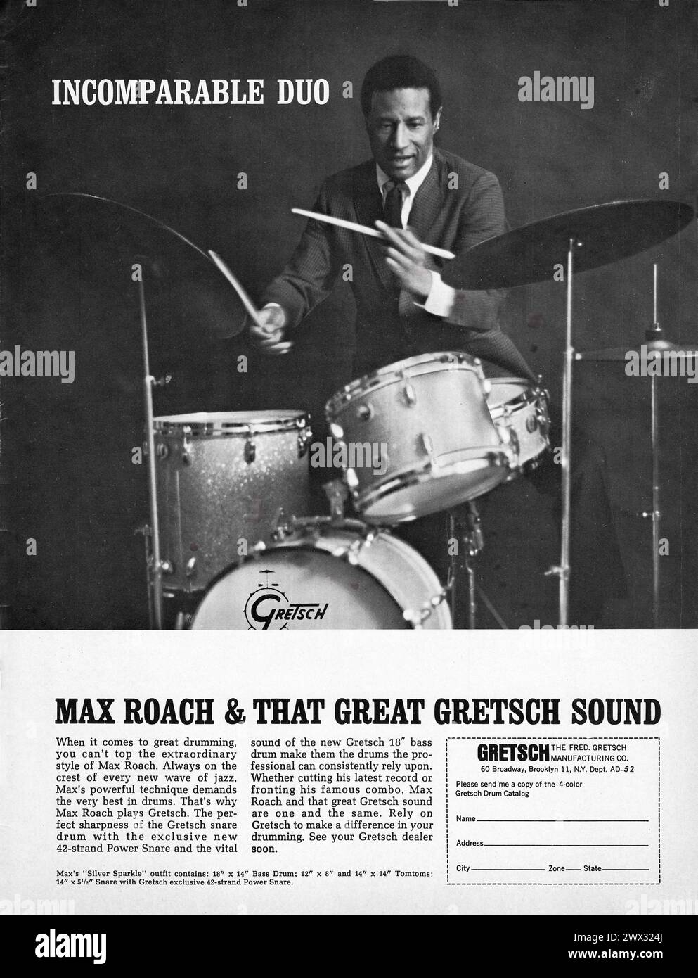 Un annuncio di una rivista dei primi anni del 1960s con il leggendario batterista jazz Max Roach che sostiene la batteria di Gretsch. Foto Stock