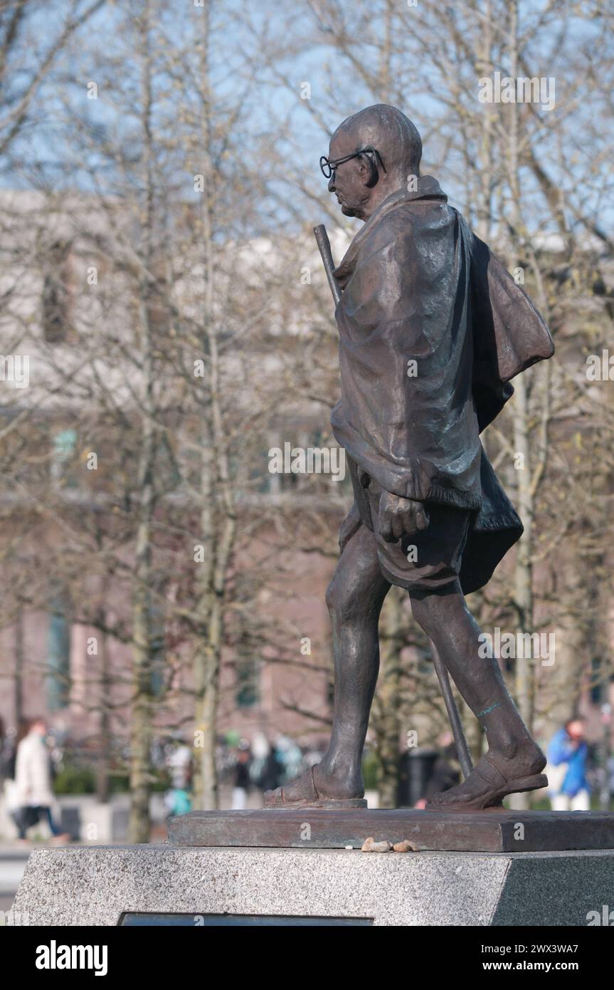 Strasburgo Rivetoile-Place de l'Etoile Strasburgo-Gandhi scultura Foto Stock