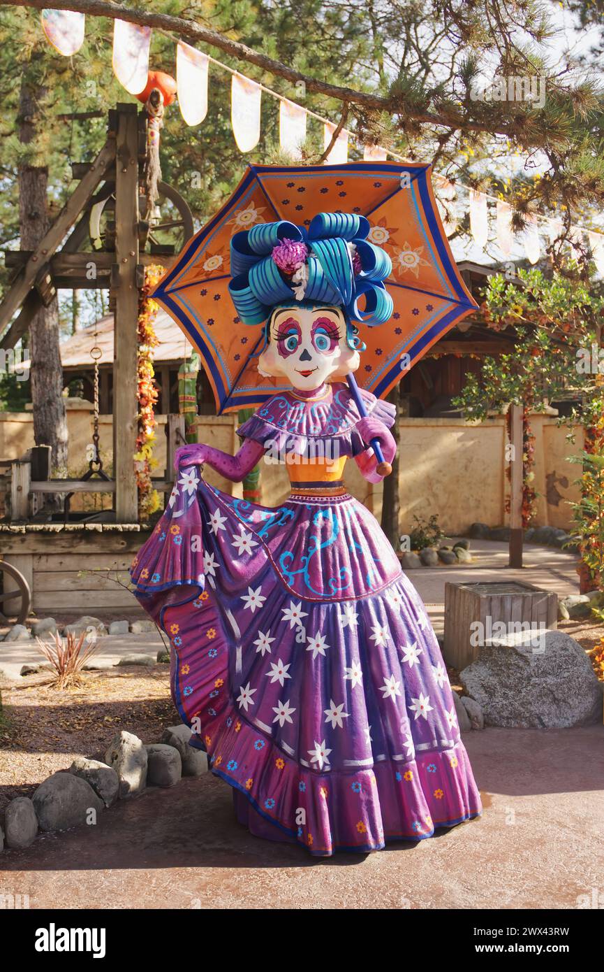 Statua a tema di Halloween di una signora. Foto Stock