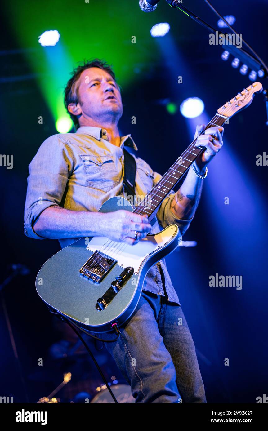 Londra, Regno Unito. 27 marzo 2024. Il chitarrista dei Foo Fighters Chris Shiflett suona un concerto solista all'Electric Ballroom di Camden Town. Cristina Massei/Alamy Live News Foto Stock