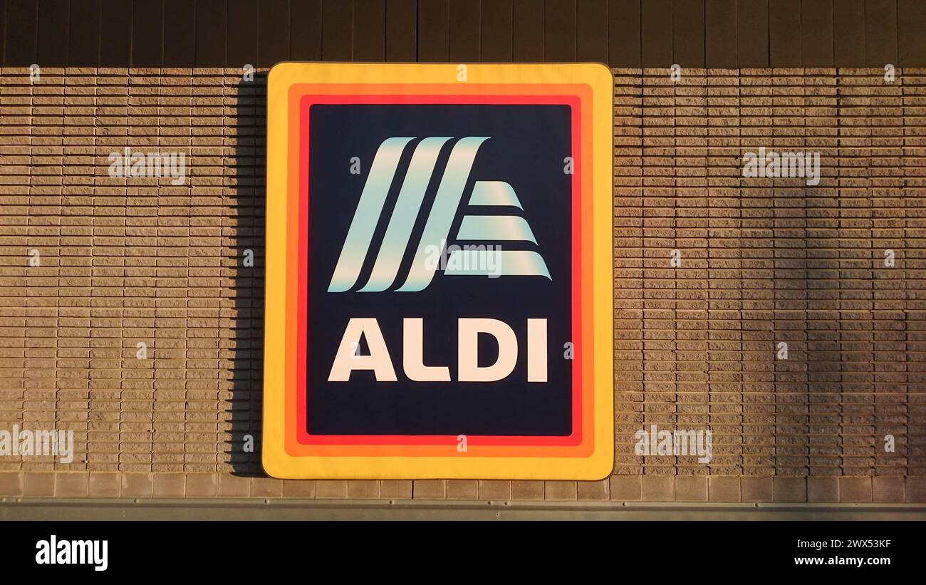 Insegna/logo Aldi Foto Stock