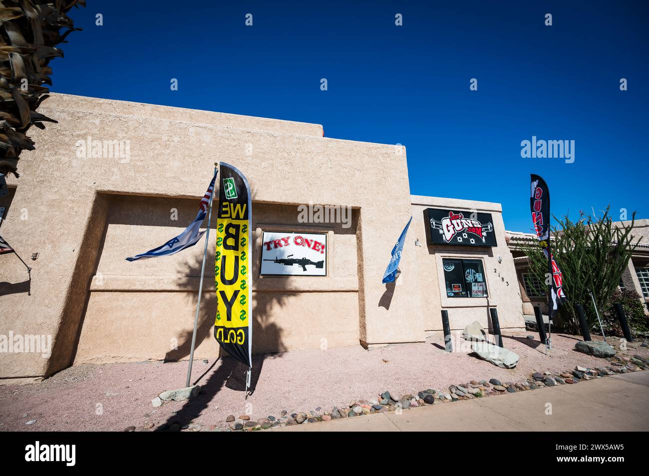 Un negozio di armi a Lake Havasu City, Arizona, Stati Uniti. Foto Stock