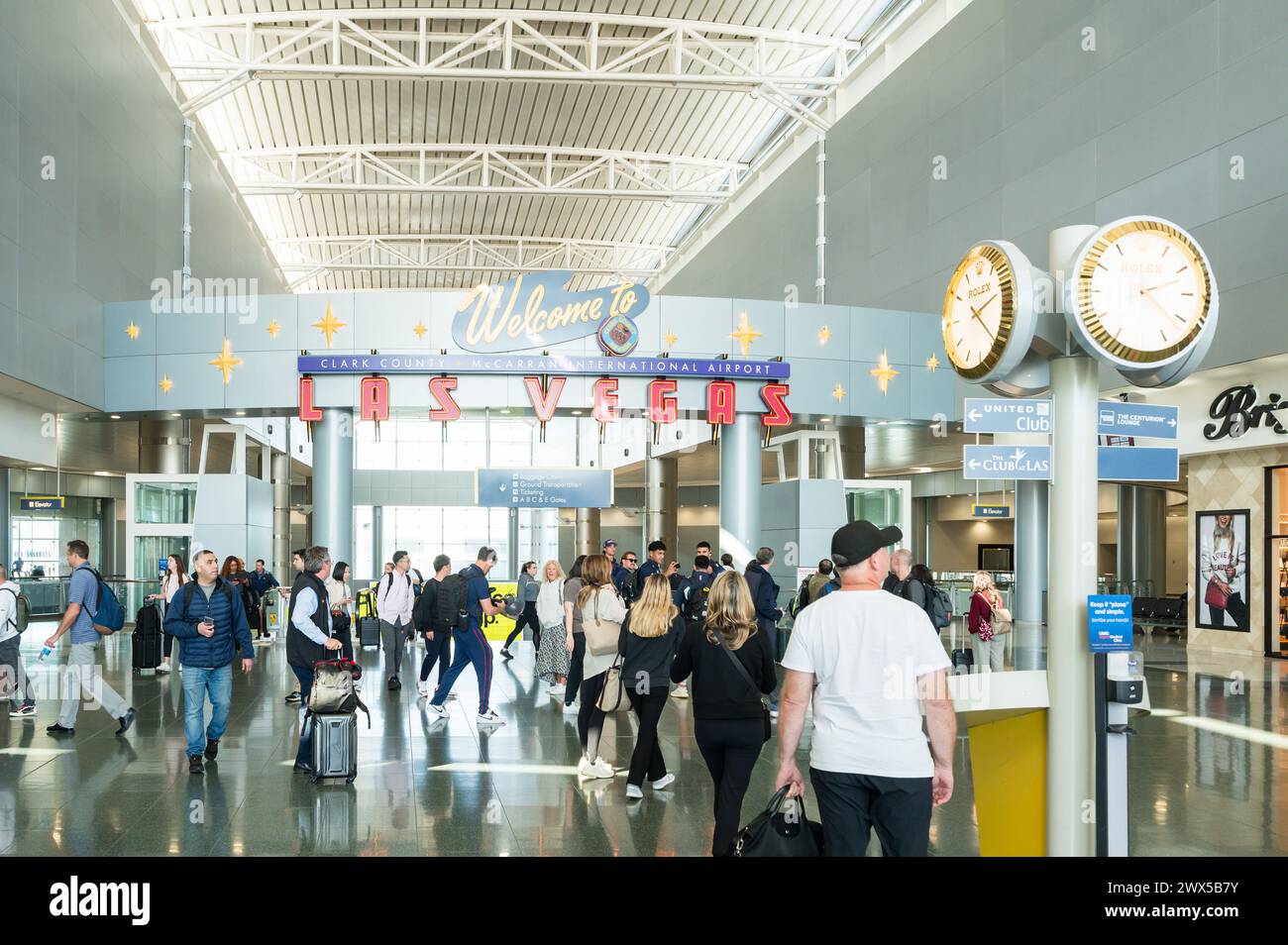 Slot machine all'interno dell'aeroporto internazionale Harry Reid. Las Vegas, Nevada, Stati Uniti. Foto Stock