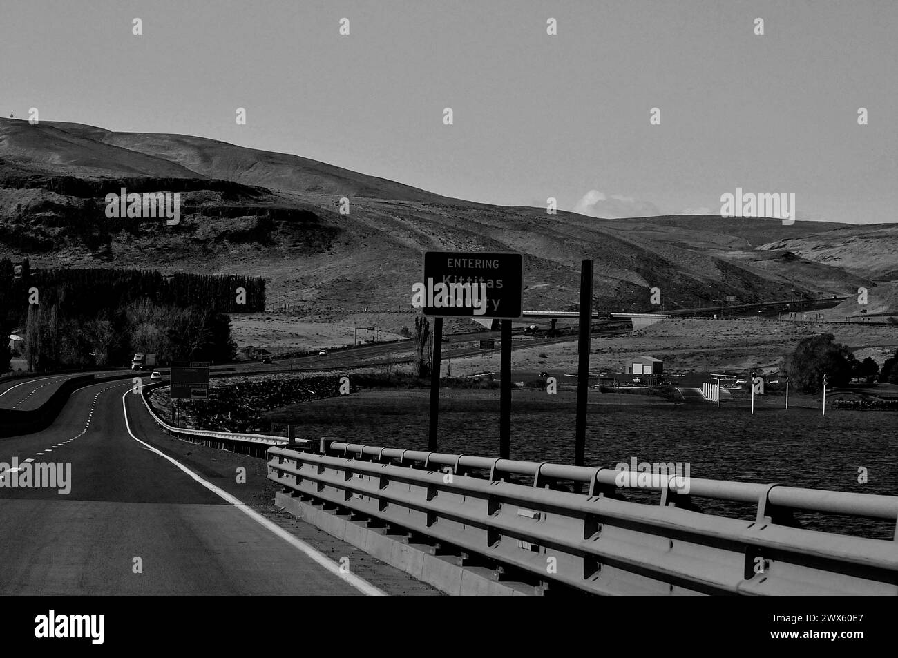 VANTAGE/WASHINGTON//USA / 05.ottobre 2019 / Rular Ameerica Vantage broda sulla possente strada libera degli stati uniti verso il fiume Columbia (foto Francis Dean/Deanpictures) Foto Stock