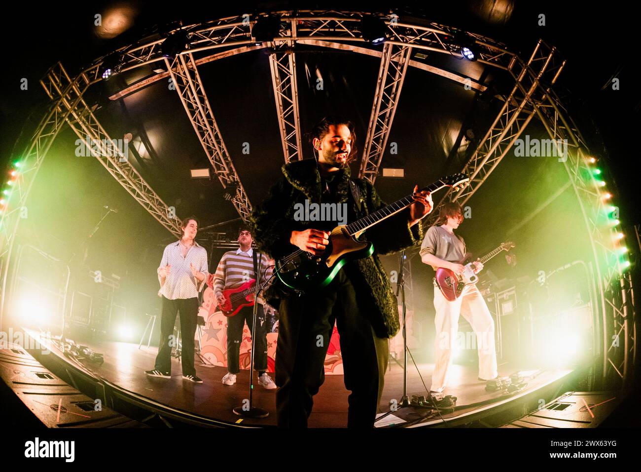 Jan Peteh della band slovena Joker Out si esibisce dal vivo al Circolo Magnolia di Milano, il 27 2024 marzo Foto Stock