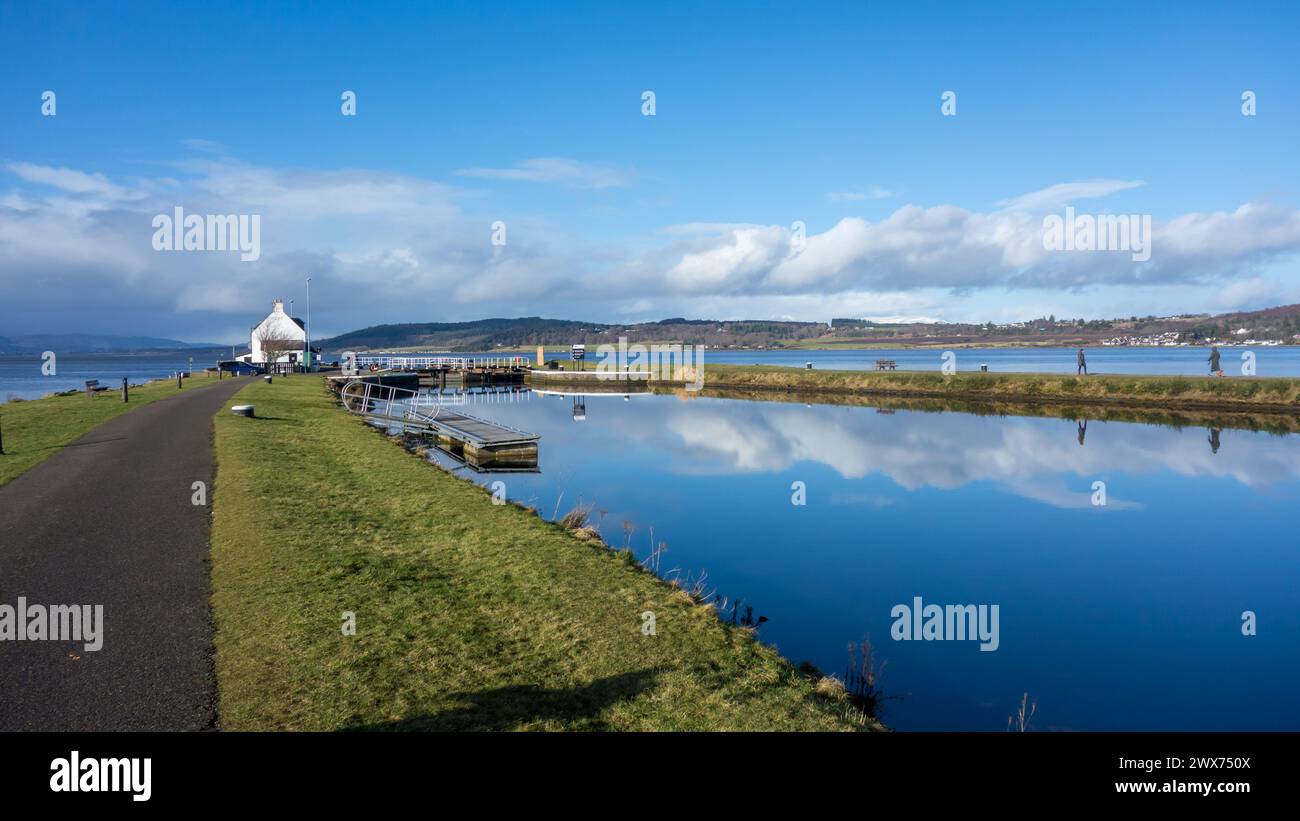La fine del canale Caledoniano a Inverness nelle Highlands scozzesi Foto Stock