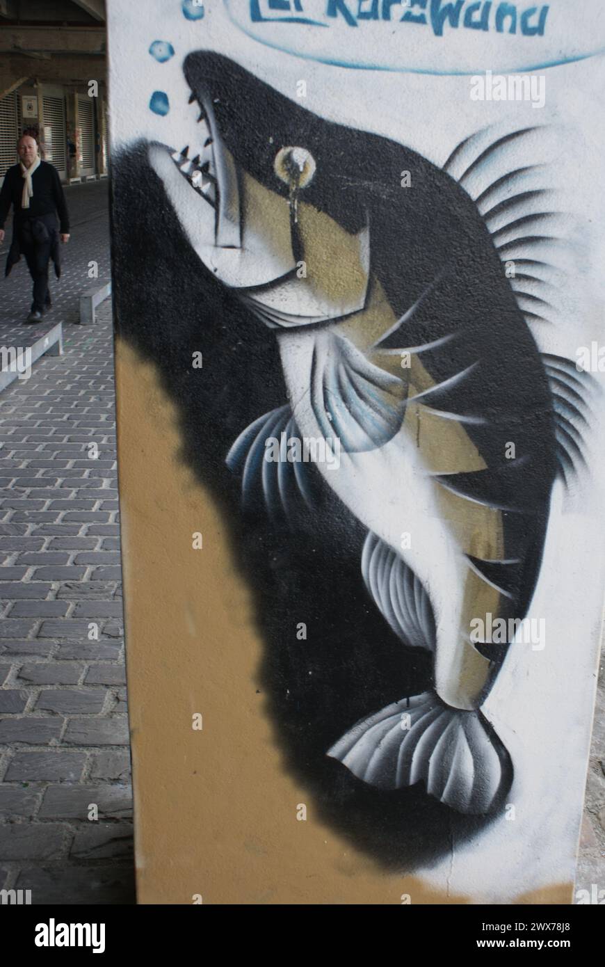 Dessin en couleur sur les Quais de Seine à Parigi Foto Stock
