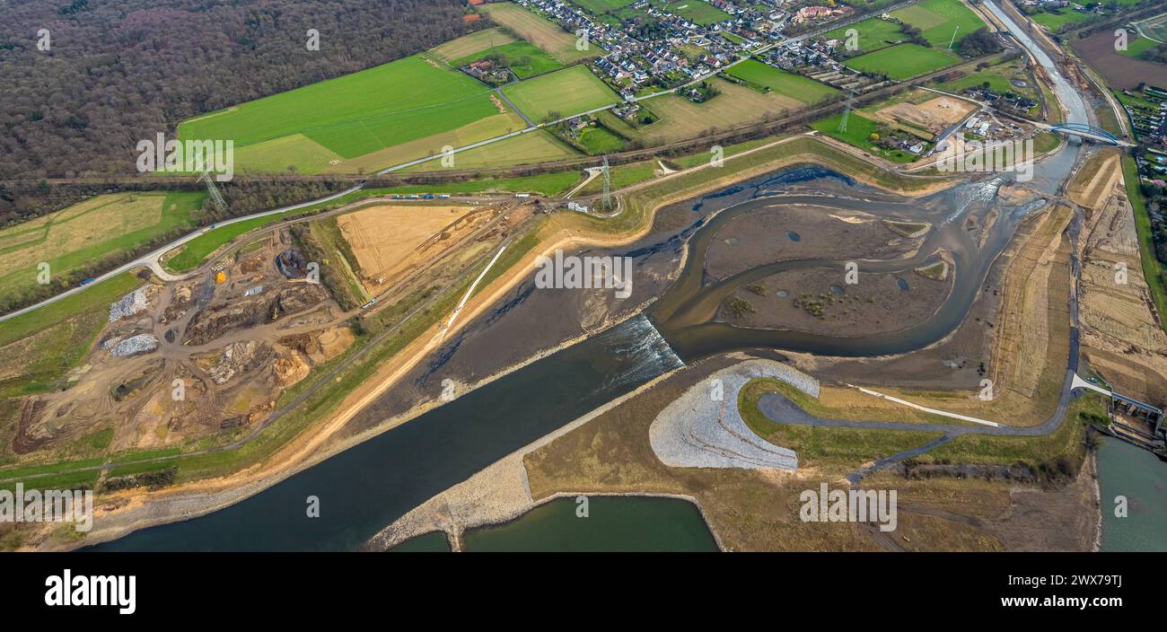 Luftbild, Neue Emschermündung in den Fluss Rhein, blaue Brücke Hagelstraße, Eppinghoven, Dinslaken, Nordrhein-Westfalen, Deutschland ACHTUNGxMINDESTHONORARx60xEURO *** Vista aerea, nuovo estuario Emscher nel fiume Reno, ponte blu Hagelstraße, Eppinghoven, Dinslaken, Renania settentrionale-Vestfalia, Germania ATTENTIONxMINDESTHONORARx60xEURO Foto Stock