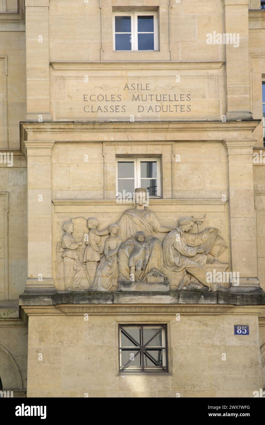 Francia, regione Ile-de-France, Parigi rive Gauche, 6° arrondissement, rue de Vaugirard, "l'Asile, École mutuelle, École des Parents". 20 marzo 2024 Foto Stock