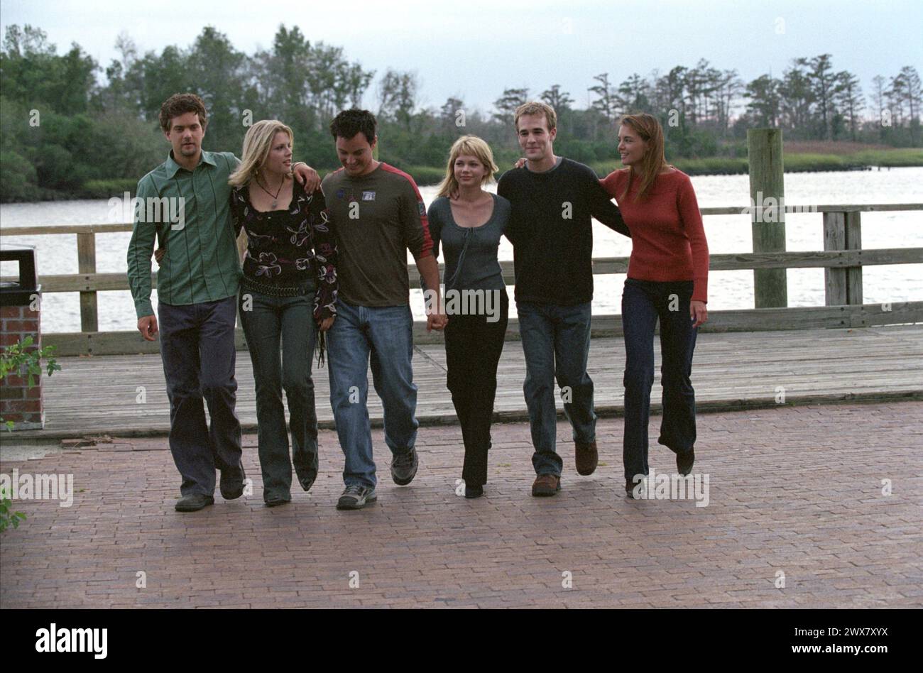 Dawson's Creek TV Series 1998 - 2003 USA anno: 2002 / stagione 6 creazione: Kevin Williamson Joshua Jackson, Busy Philipps, Kerr Smith, Michelle Williams, James Van Der Beek, Katie Holmes Foto Stock