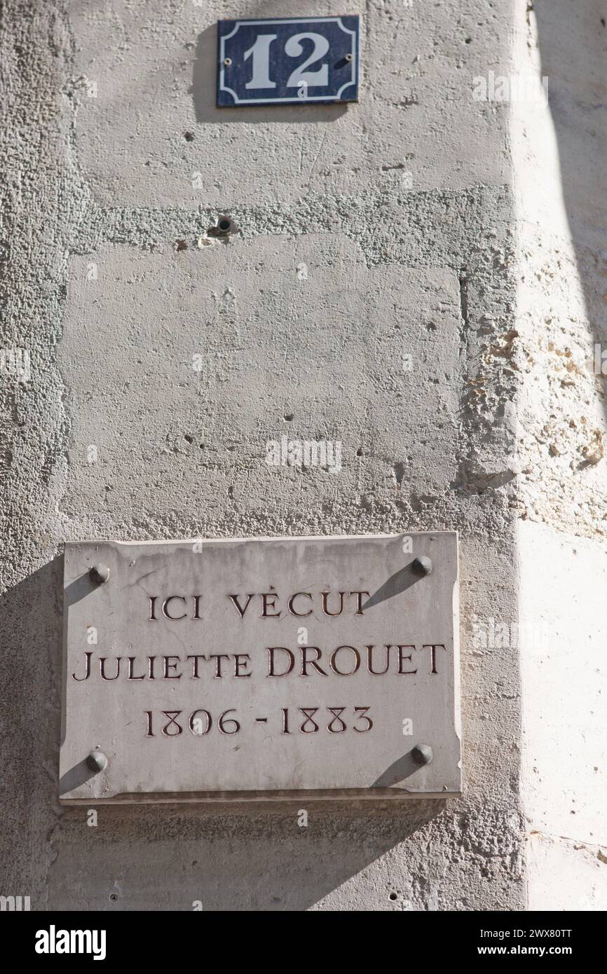 Parigi, 12 rue saint anastase, edificio dove visse Juliette Drouet e accolse Victor Hugo, Foto Stock