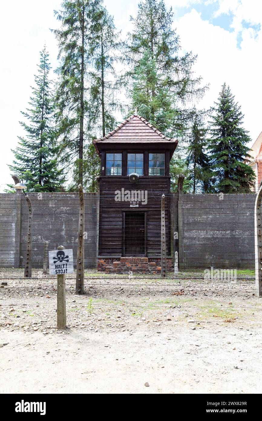 Torre di guardia al campo di concentramento di Auschwitz i, Polonia Foto Stock