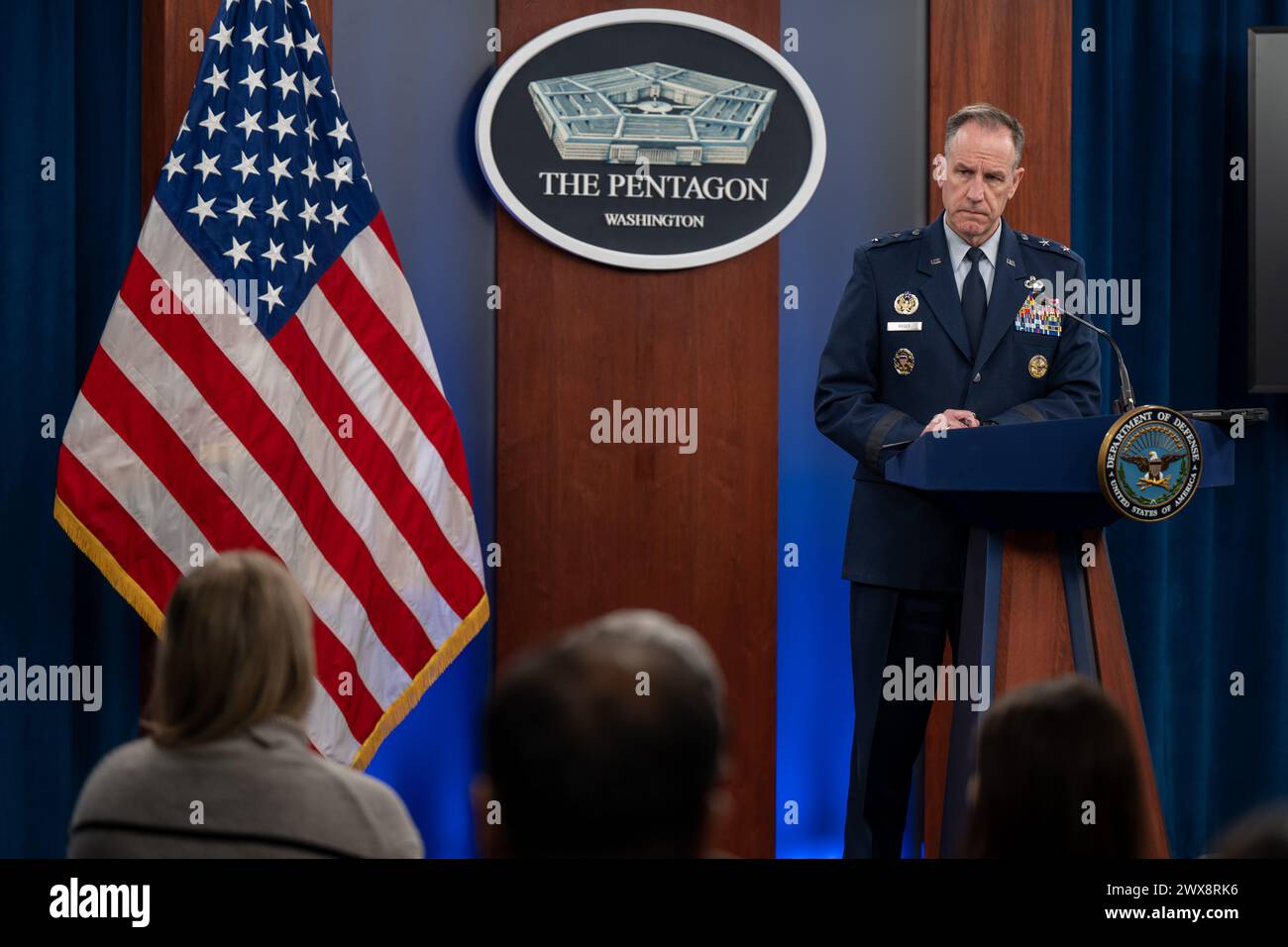 28 marzo 2024, Washington, District of Columbia, USA: Il Segretario alla stampa del Pentagono, il maggiore generale dell'aeronautica statunitense PAT RYDER, conduce un briefing stampa al Pentagono di Washington, DC. L'appello di Biden per aumentare la sensibilizzazione umanitaria ai palestinesi nel mezzo di settimane di azione militare israeliana a Gaza, i funzionari del Dipartimento della difesa hanno annunciato che invieranno tre navi cargo della Marina e cinque navi dell'esercito per costruire un molo galleggiante nel tentativo di facilitare la consegna degli aiuti alla regione. Più di 1.000 membri del servizio americano saranno coinvolti nello sforzo, lavorando vicino a combattimenti attivi tra le forze di difesa israeliane AN Foto Stock