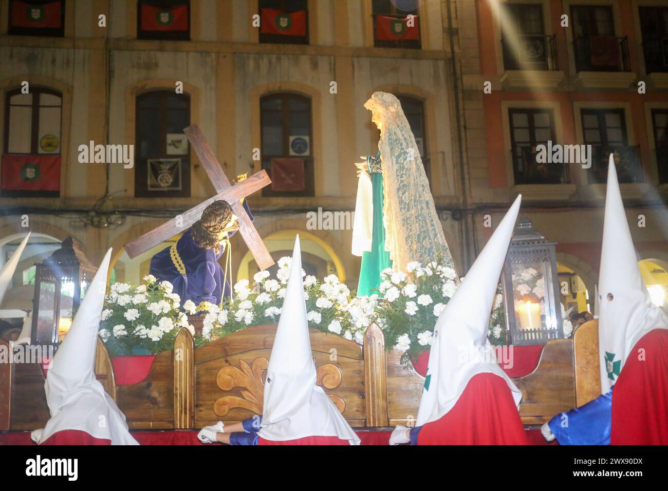 Avilés, Spagna, 28 marzo 2024: L'immagine del "Verónica" durante la Processione del silenzio, il 28 marzo 2024, ad Avilés, Spagna. Crediti: Alberto Brevers / Alamy Live News. Foto Stock