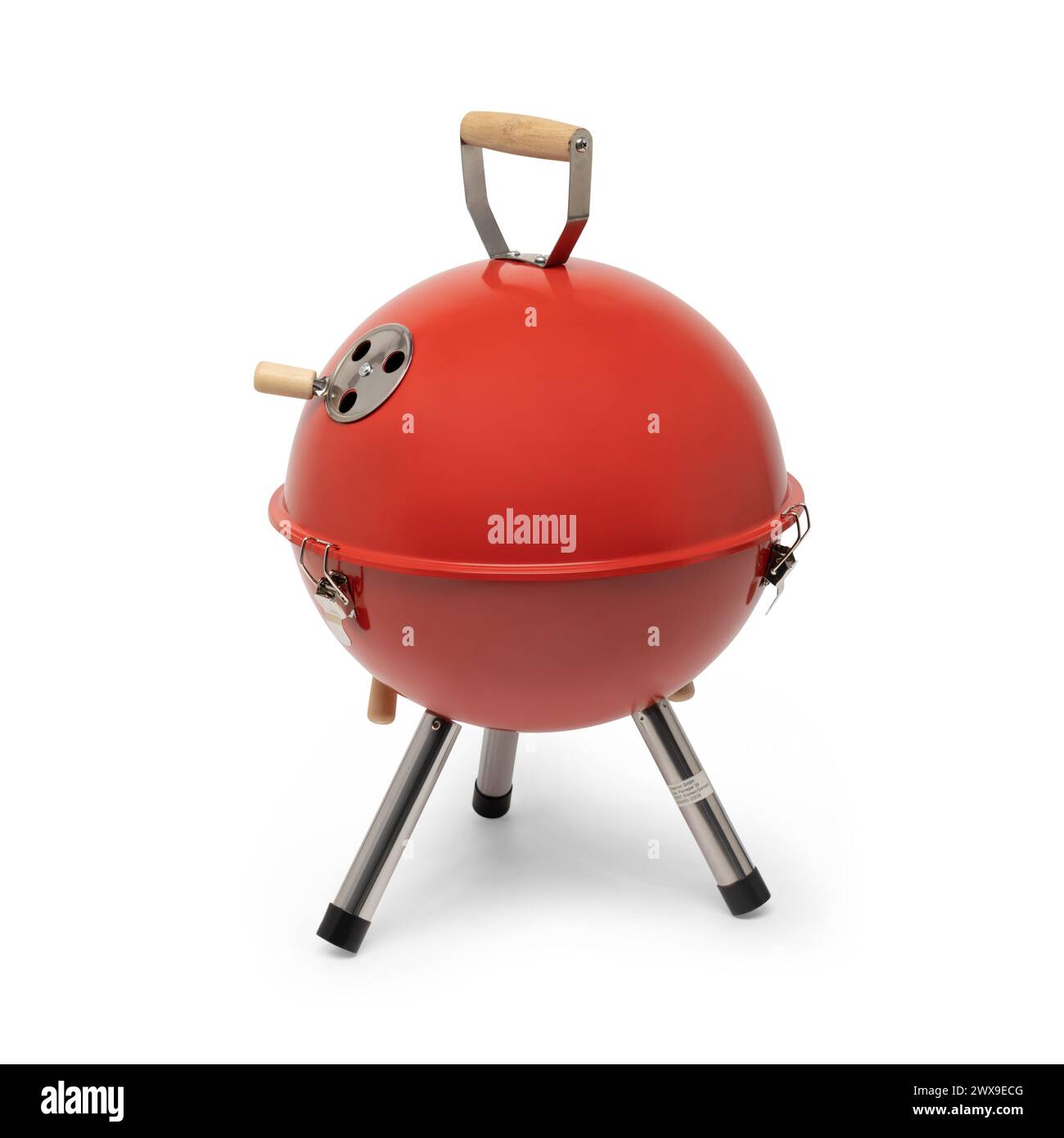 Griglia per barbecue con bollitore rosso isolata su sfondo bianco. rendering 3d. Foto Stock