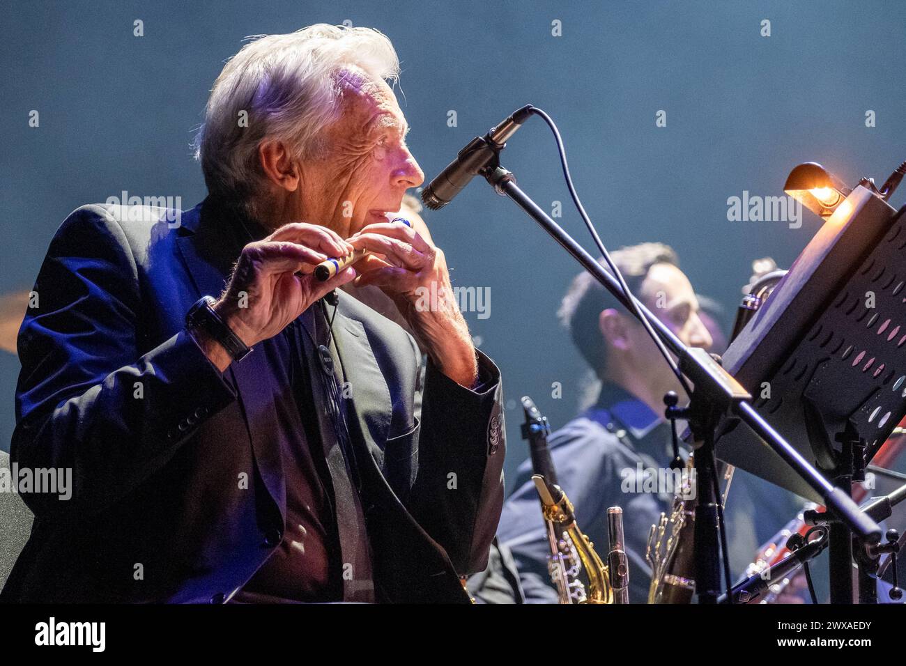 Stuttgart Pepe Lienhard Orchester - omaggio a Enio Morricone GER, Pepe Lienhard Orchester - omaggio a Enio Morricone, 28.03.2024 Stoccarda, Theaterhaus, Deutschland *** Stuttgart Pepe Lienhard Orchestra omaggio a Enio Morricone GER, Pepe Lienhard Orchestra omaggio a Enio Morricone, 28 03 2024 Stuttgart, Thexedohaus, Germania Foto Stock