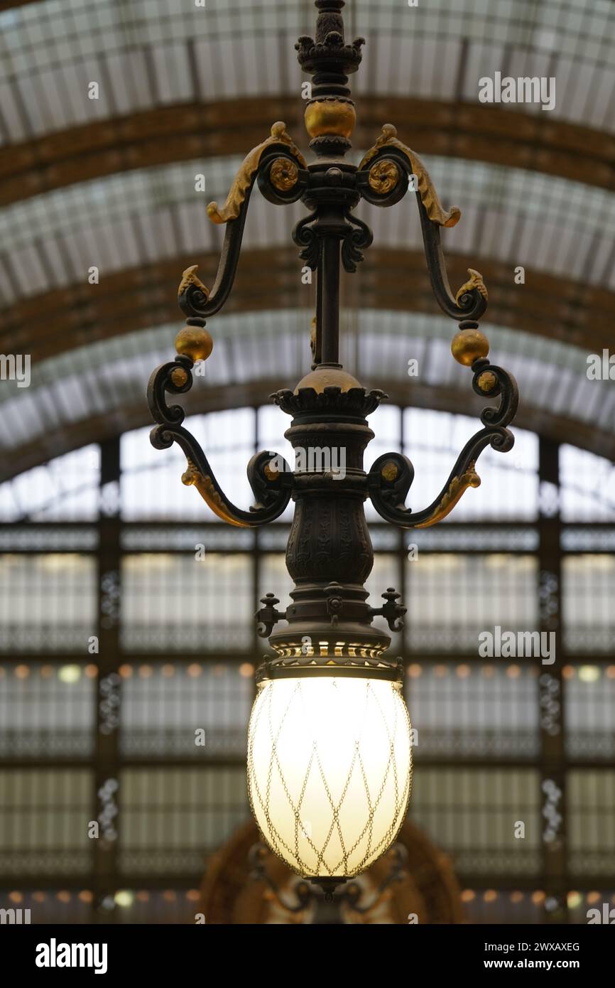 Il Musée d'Orsay è un museo situato a Parigi, in Francia, sulla riva sinistra della Senna Foto Stock