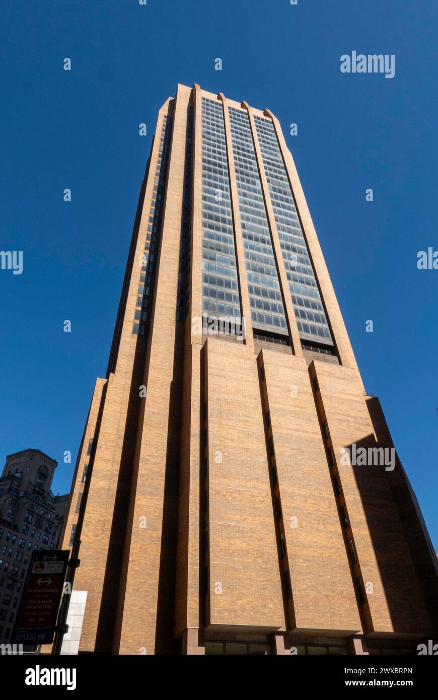 3 Park Avenue è un grattacielo ad uso misto situato a E. 34th Street nel Murray Hill Historic District, New York City, USA 2024 Foto Stock