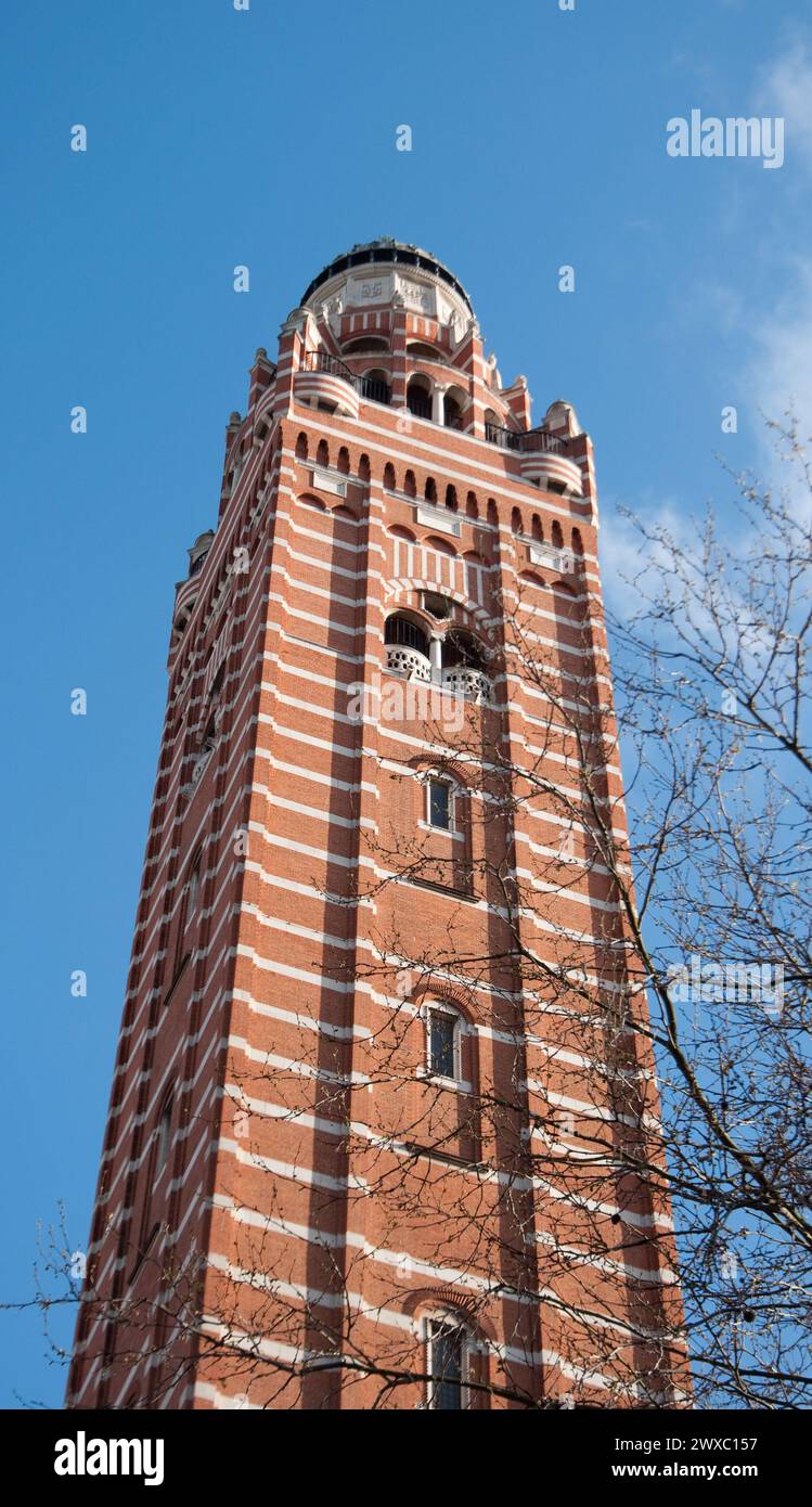 Torre/guglia, Cattedrale di Westminster, Westminster, Londra, Regno Unito Foto Stock