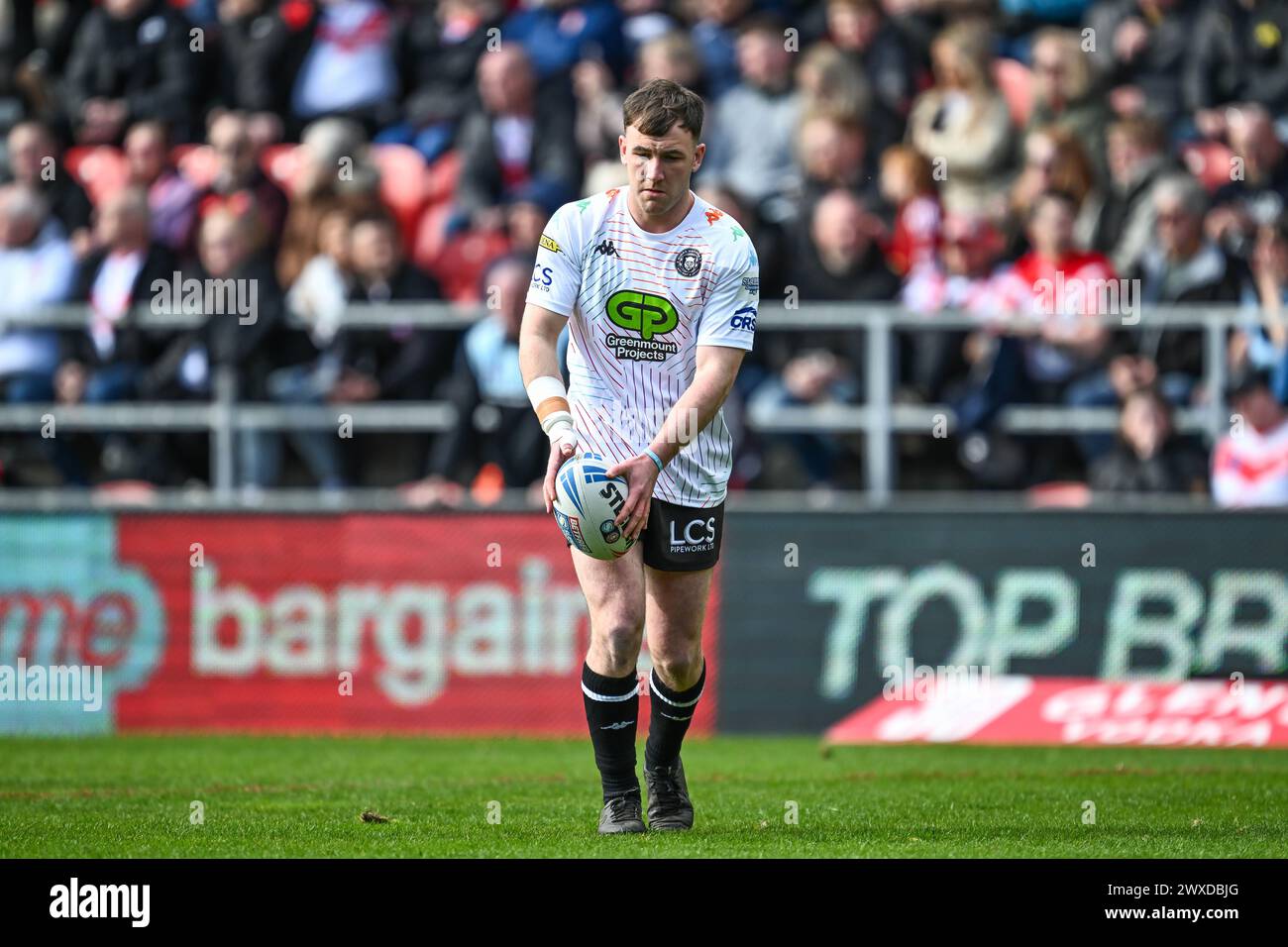 Alex Smith di Wigan Warriors durante il riscaldamento pre-partita in vista del 6° turno di Betfred Super League St Helens vs Wigan Warriors al Totally Wicked Stadium, St Helens, Regno Unito, 29 marzo 2024 (foto di Craig Thomas/News Images) Foto Stock