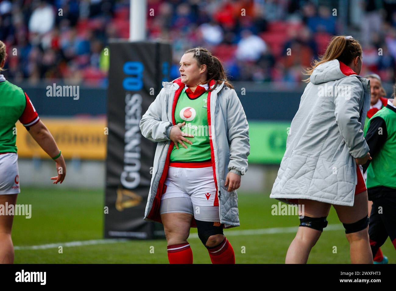 Abby Constable Warming Up for Wales England Women vs Wales Women Round 2 Womens 6 Nations Ashton Gate Stadium Bristol Saturday30, marzo, 2024Ashton Foto Stock